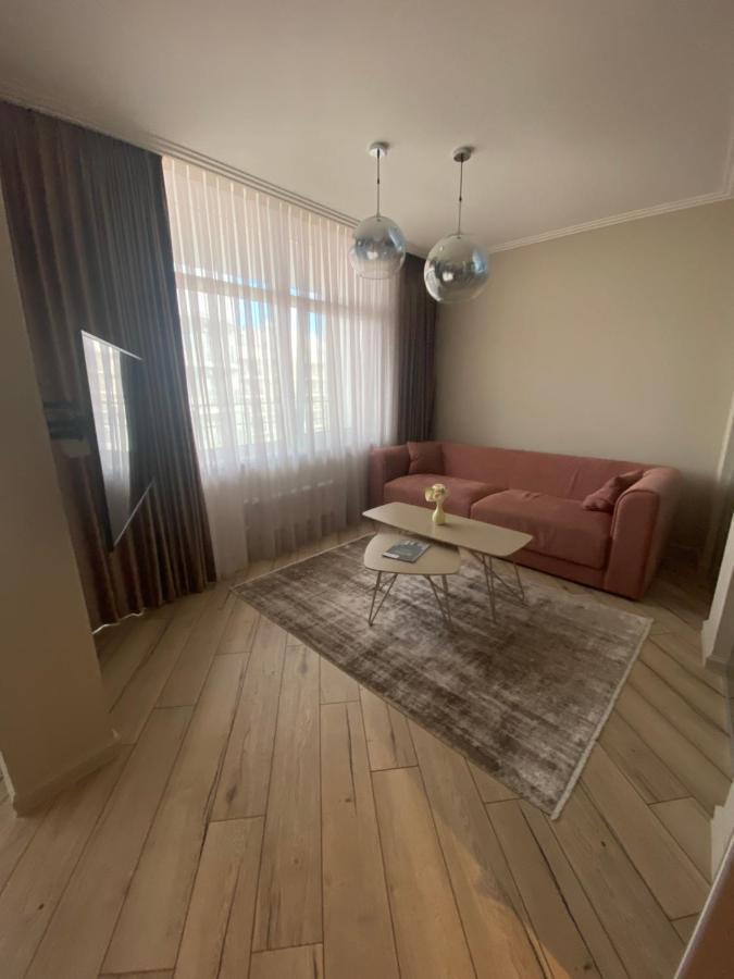 Wowell Apartments Odessa Eksteriør billede