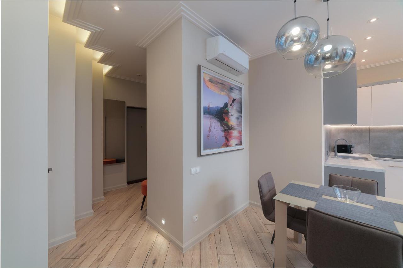 Wowell Apartments Odessa Eksteriør billede