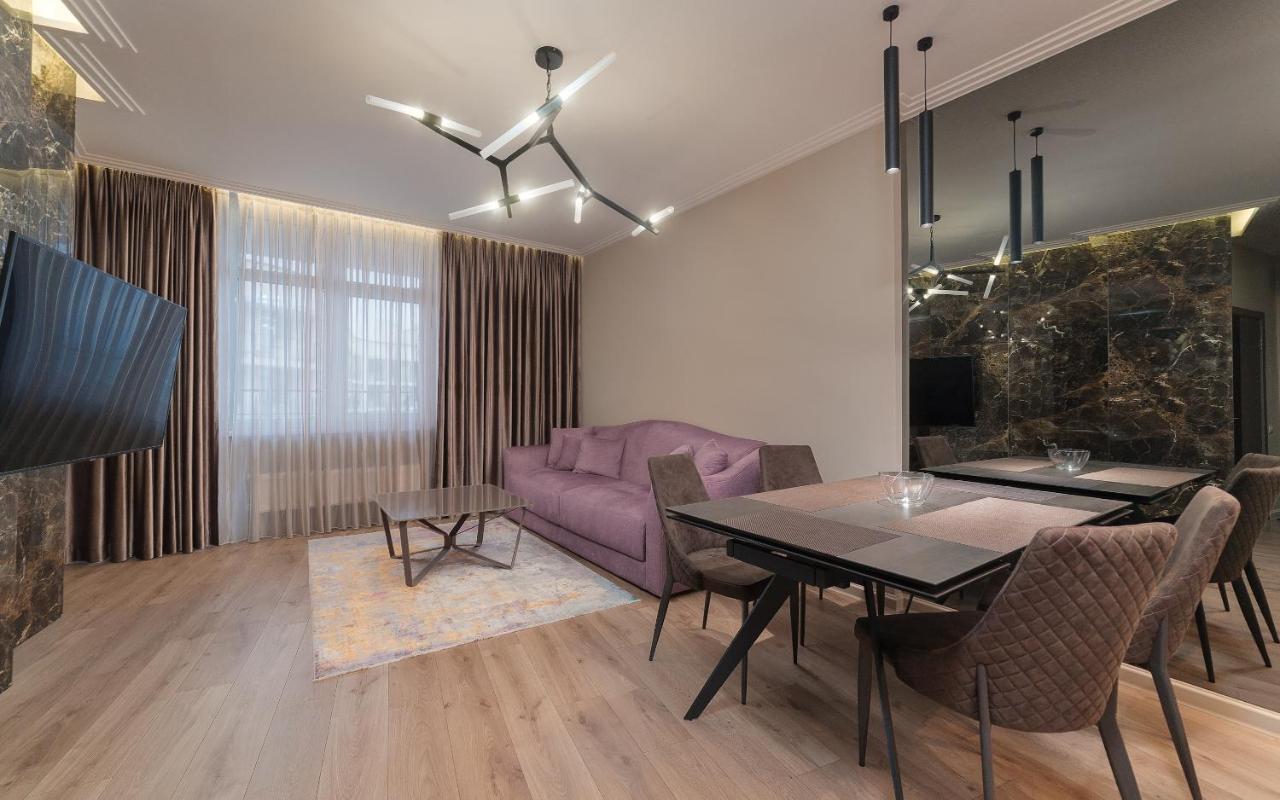 Wowell Apartments Odessa Eksteriør billede