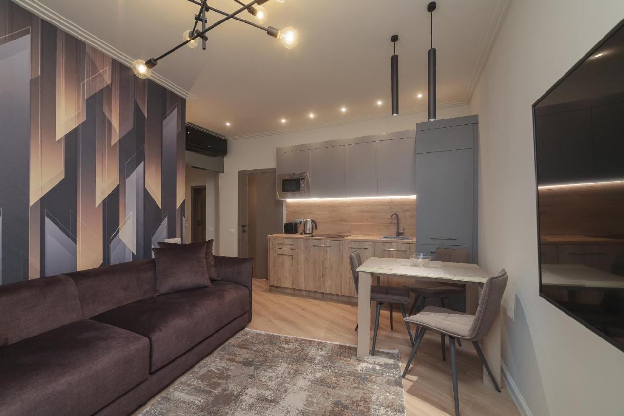 Wowell Apartments Odessa Eksteriør billede