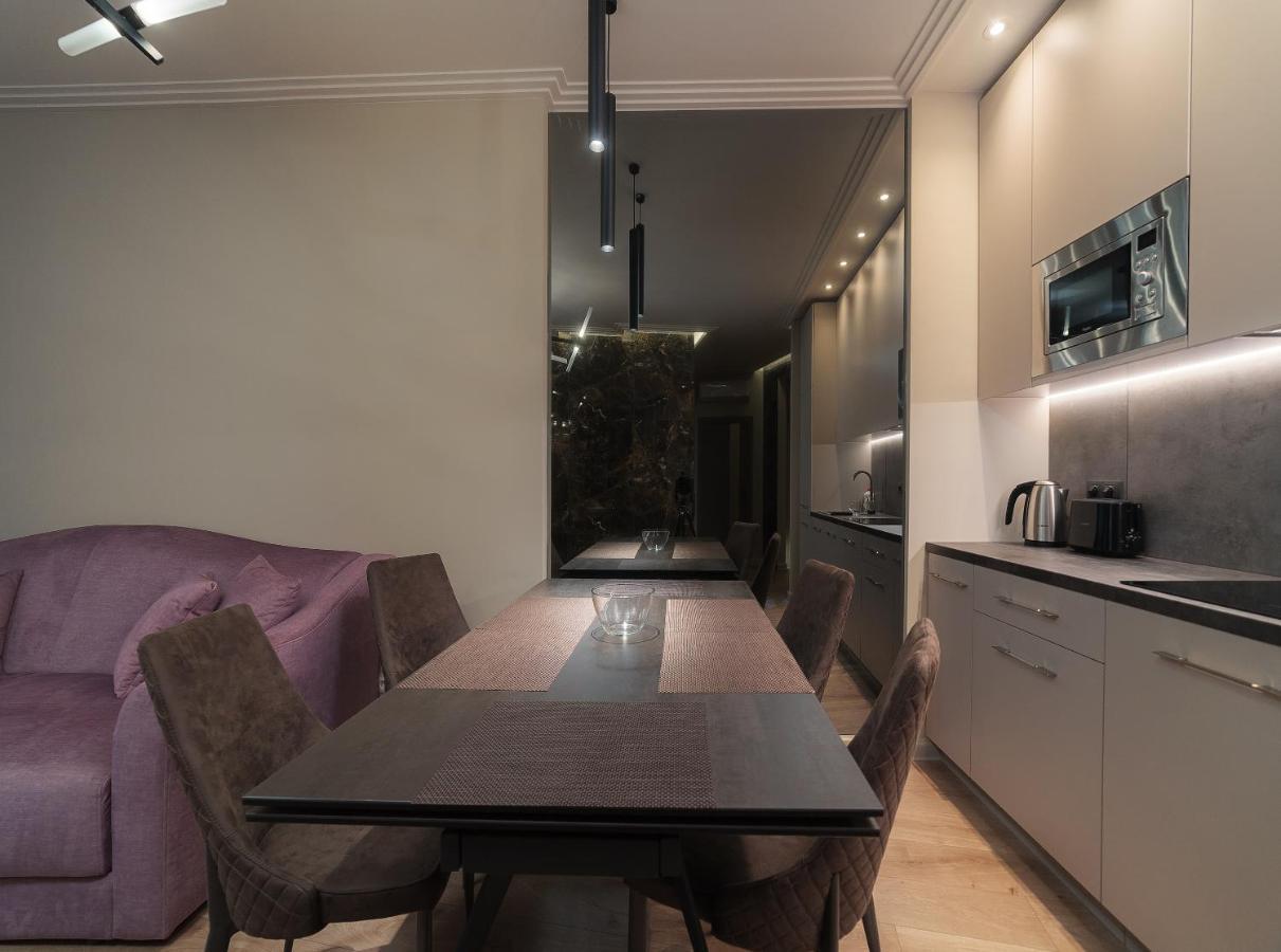 Wowell Apartments Odessa Eksteriør billede