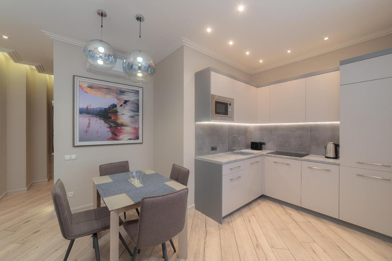 Wowell Apartments Odessa Eksteriør billede